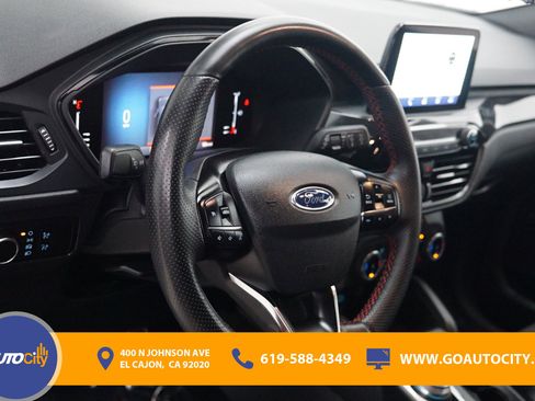 Used 2023 Ford Escape ST-Line image 19