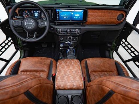 Used 2026 Jeep Wrangler Unlimited Sport image 2