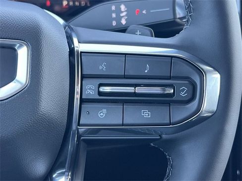 New 2025 GMC Acadia Elevation image 14