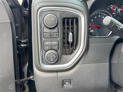 Used 2022 Chevrolet Silverado 1500 LT Trail Boss w/ LT Trail Boss Premium Package image 17