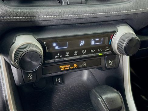 Certified 2019 Toyota RAV4 LE image 15