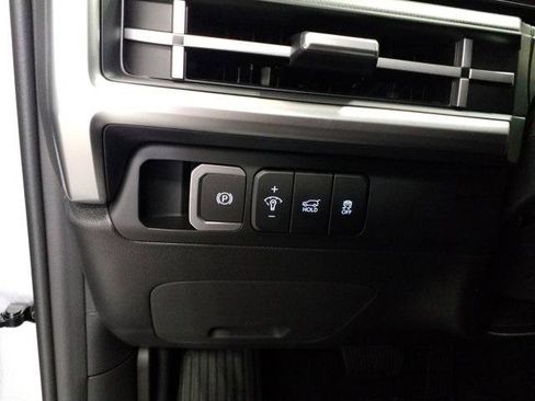 New 2026 Hyundai Santa Fe SE image 11