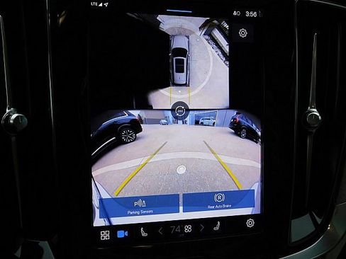 Certified 2024 Volvo V60 B5 Cross Country Plus image 27