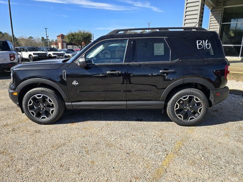 New 2026 Ford Bronco Sport Outer Banks w/ Outer Banks Tech Package+ image 8