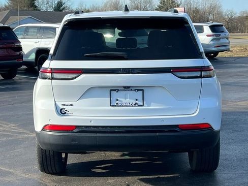 Certified 2022 Jeep Grand Cherokee Altitude image 44