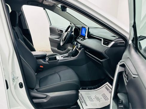 Certified 2023 Toyota RAV4 LE image 7