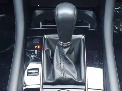 Certified 2025 MAZDA MAZDA3 Hatchback w/ Appearance Package image 34