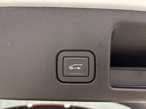 New 2026 Chevrolet Equinox EV LT image 33