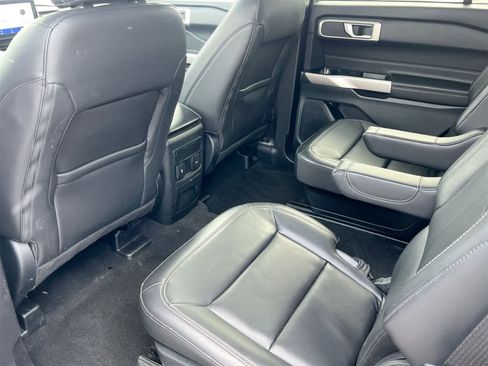 Used 2023 Ford Explorer XLT w/ Equipment Group 202A image 18