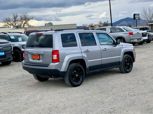 Used 2016 Jeep Patriot Sport w/ Power Value Group image 5