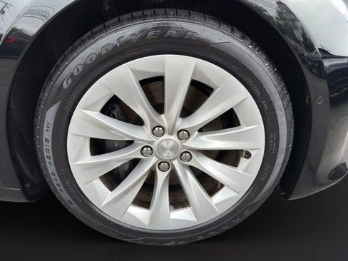 Used 2019 Tesla Model S Standard Range image 24