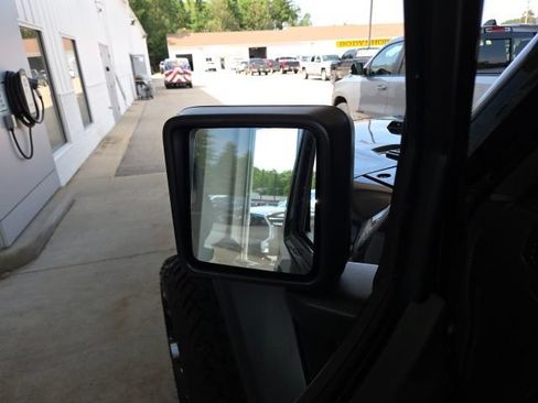 Used 2019 Jeep Wrangler Sport w/ Quick Order Package 23S AWD/4WD image 38