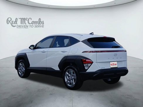 New 2026 Hyundai Kona SE image 3