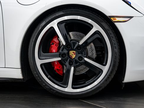 Certified 2014 Porsche 911 Targa 4S image 11