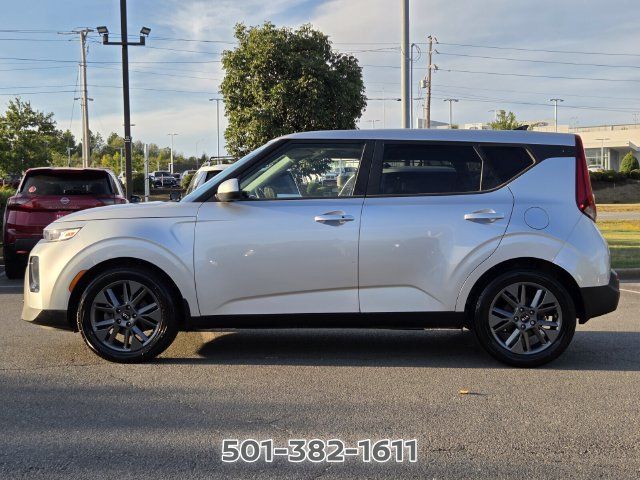Used 2021 Kia Soul EX FWD image 2