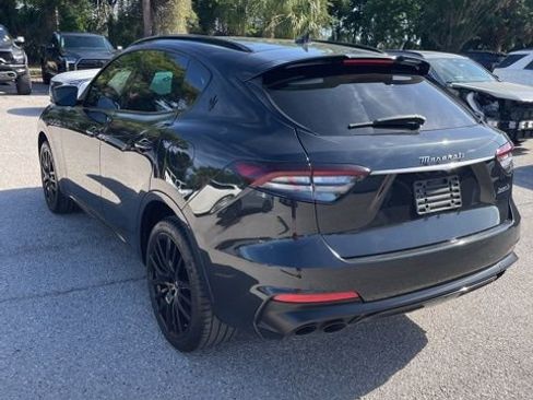 Used 2022 Maserati Levante Modena image 2