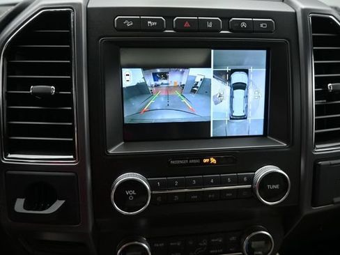 Used 2020 Ford Expedition Platinum AWD/4WD image 17
