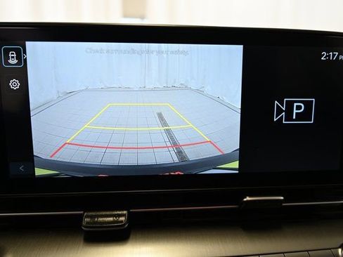 Used 2024 Hyundai Kona SEL image 6