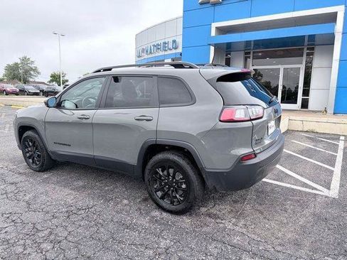 Used 2023 Jeep Cherokee Altitude Lux AWD/4WD image 8