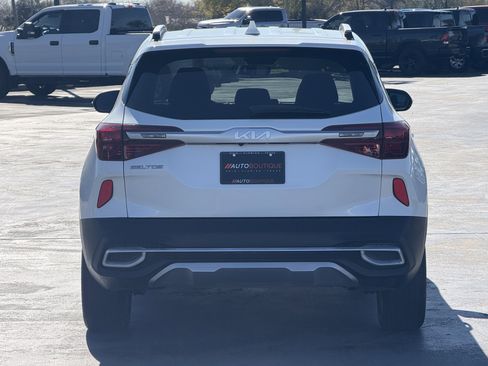 Used 2023 Kia Seltos S image 12
