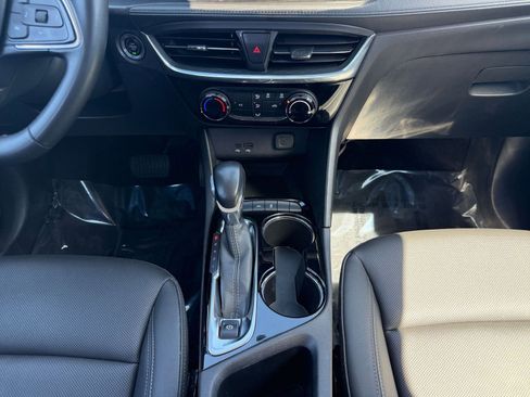 Used 2024 Buick Encore GX Sport Touring image 39