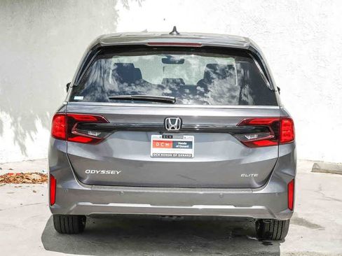 New 2026 Honda Odyssey Elite image 5