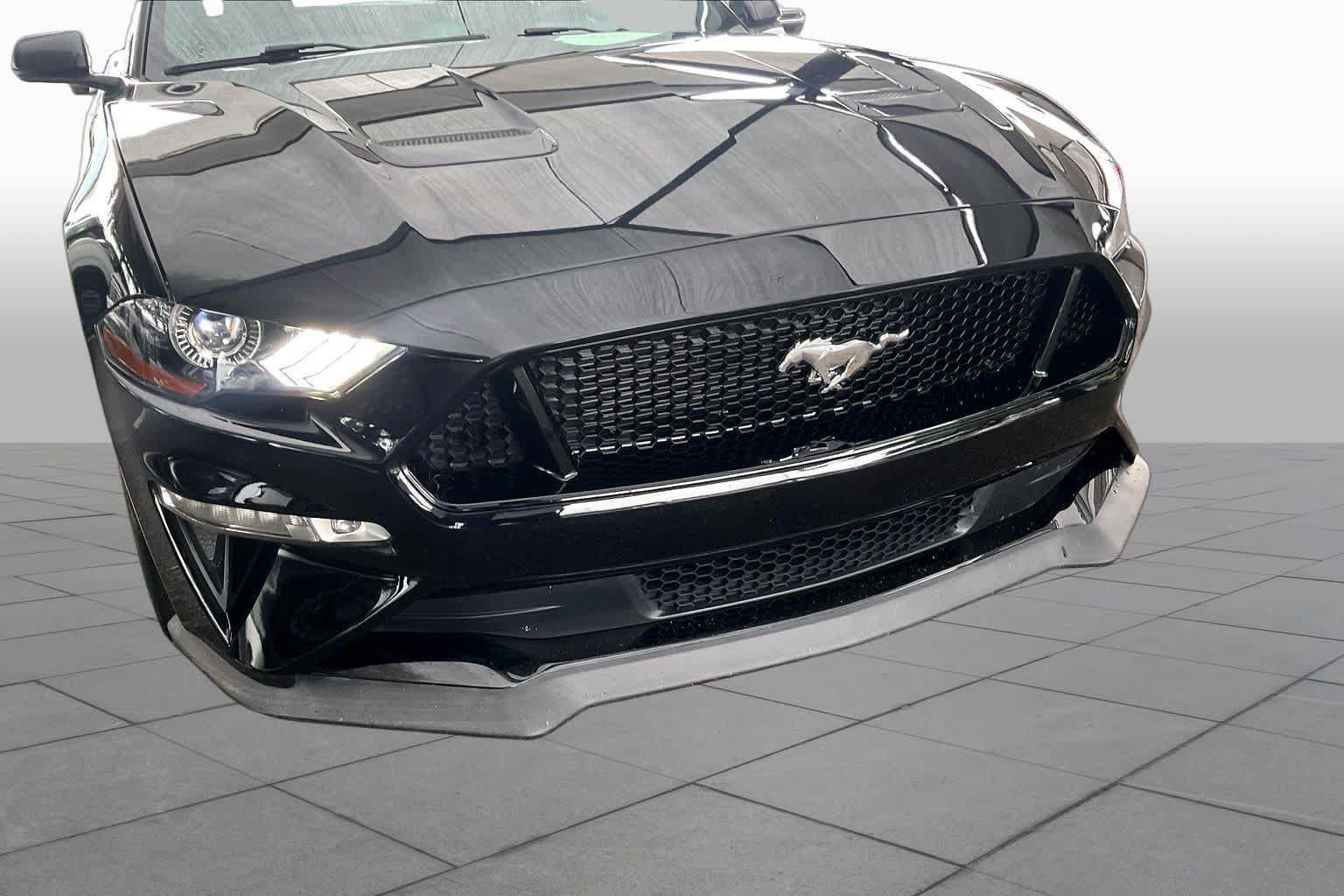Used 2020 Ford Mustang GT Premium w/ GT Performance Package RWD image 30