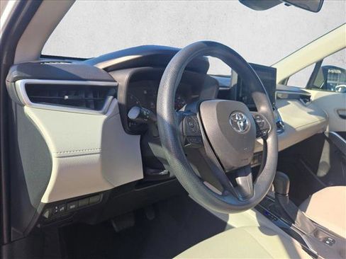 Used 2024 Toyota Corolla Cross L AWD/4WD image 10