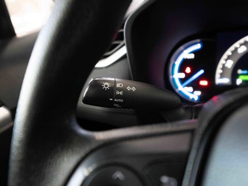 Used 2023 Toyota RAV4 XLE image 13