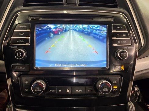 Used 2018 Nissan Maxima 3.5 SV FWD image 18