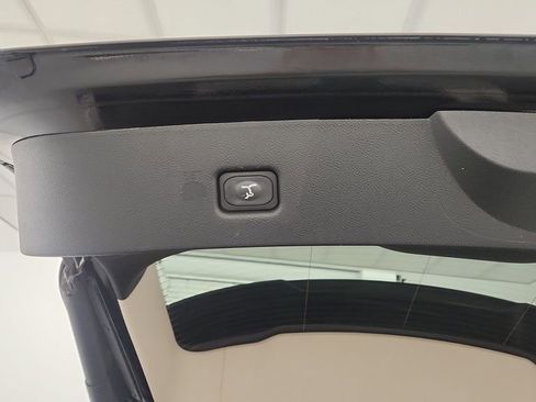 Used 2022 Lincoln Nautilus Reserve w/ Luxury Package image 23