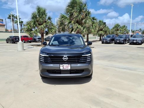Used 2026 Nissan Kicks SV FWD image 8
