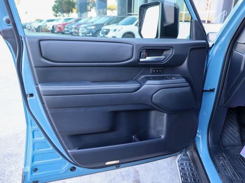 Used 2025 Toyota Land Cruiser image 43