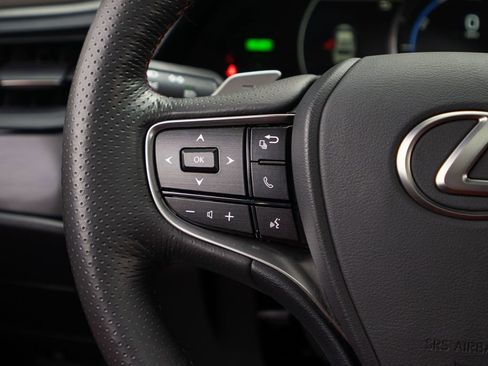 Used 2022 Lexus ES 300h F Sport image 28