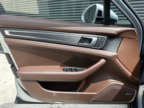 Certified 2023 Porsche Panamera RWD image 16
