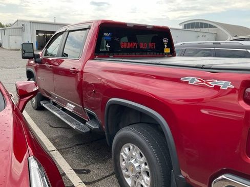 Used 2023 Chevrolet Silverado 2500 LT w/ All Star Edition AWD/4WD image 4