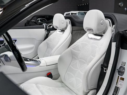 Used 2026 Mercedes-Benz Maybach SL 680 image 37