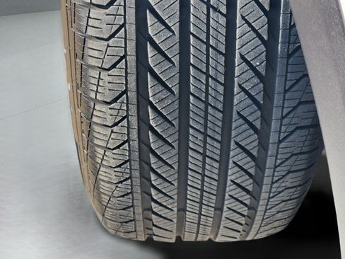 Used 2025 Mercedes-Benz GLC 300 image 34