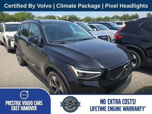 Used 2026 Volvo XC40 B5 Plus AWD/4WD image 1
