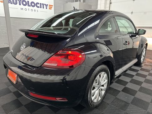 Used 2018 Volkswagen Beetle 2.0T S image 10