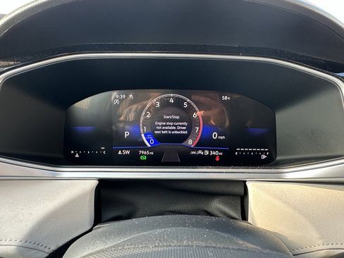 Used 2025 Volkswagen Taos SE w/ Panoramic Sunroof Package image 26