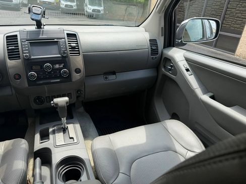Used 2017 Nissan Frontier SL AWD/4WD image 15