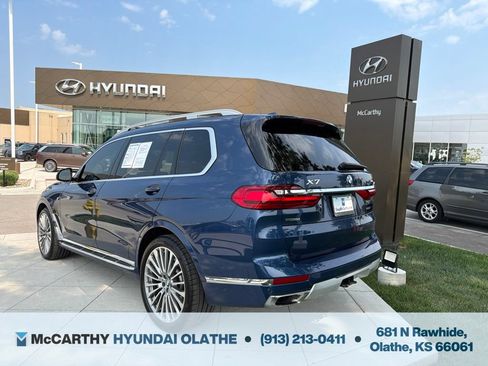 Used 2021 BMW X7 xDrive40i w/ Executive Package 2 AWD/4WD image 17
