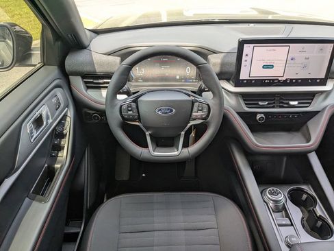 New 2026 Ford Explorer ST-Line AWD/4WD image 17