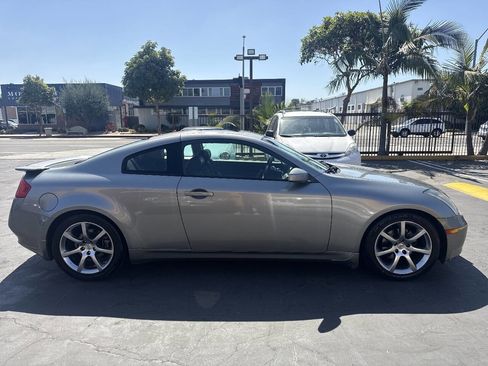 Used 2004 INFINITI G35 Coupe w/ Premium Pkg RWD image 6