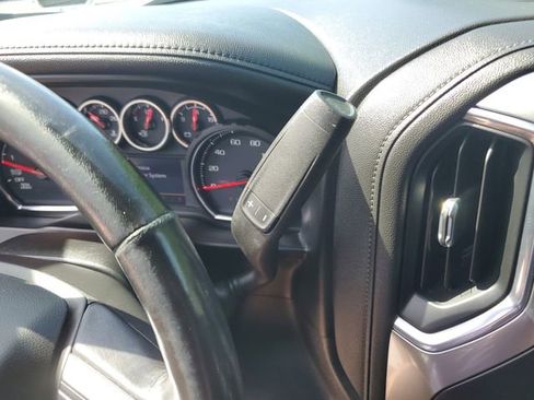 Used 2020 Chevrolet Silverado 1500 LTZ w/ LTZ Convenience Package AWD/4WD image 14