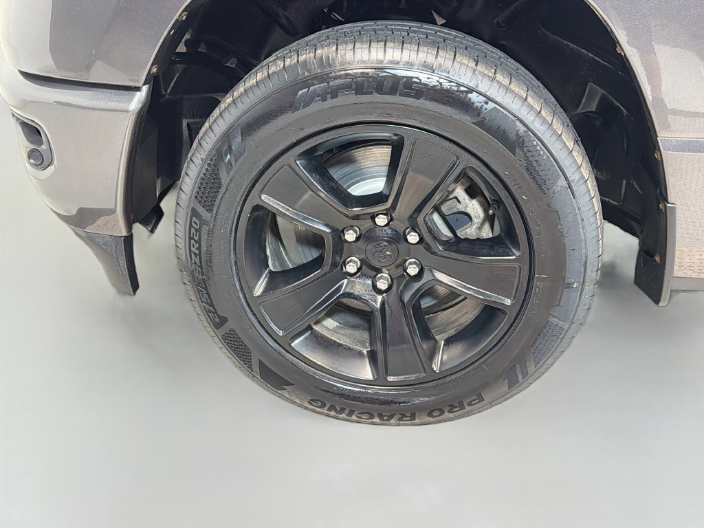 Used 2023 RAM 1500 Big Horn AWD/4WD image 29