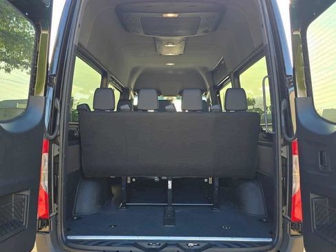 Used 2025 Mercedes-Benz Sprinter 2500 image 19