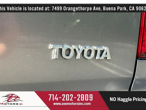 Used 2002 Toyota 4Runner SR5 AWD/4WD image 59