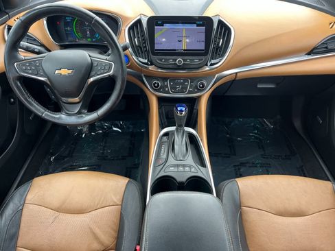 Used 2017 Chevrolet Volt Premier w/ Driver Confidence II Package image 3